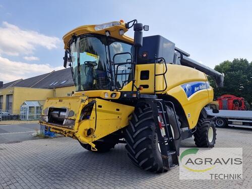 New Holland CR 9070 Elevation Year of Build 2009 Calbe / Saale