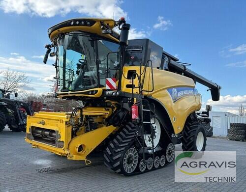 New Holland Cr 8.90 Raupe Year of Build 2017 Calbe / Saale