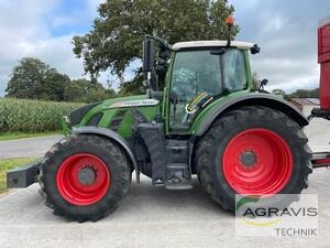 Traktor Fendt - 724 VARIO S4 PROFI PLUS