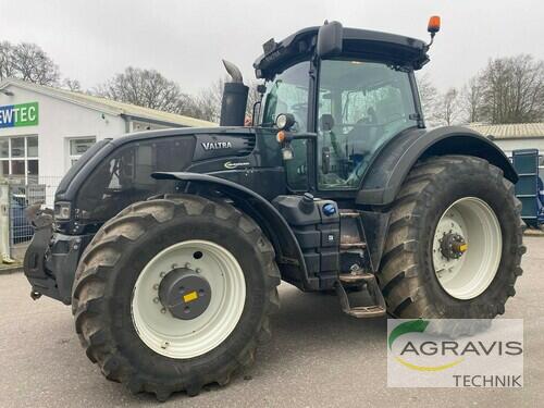 Valtra S 293 Année de construction 2013 A 4 roues motrices