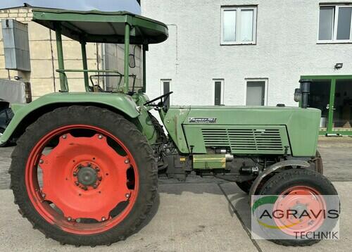Traktor Fendt - FARMER 106 S