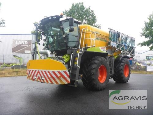 Claas - XERION 4000 SADDLE TRAC