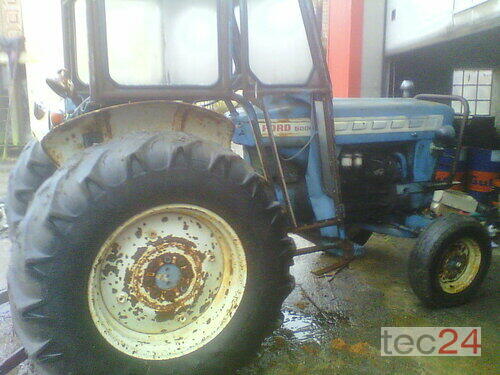 Traktor Ford - 5000 X