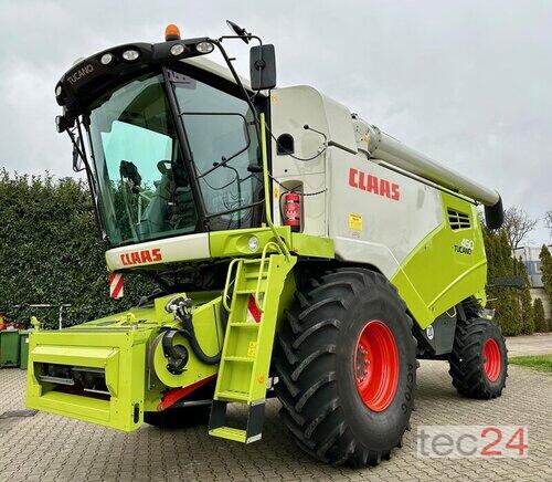 Claas - Tucano 450 inkl Schneidwerk