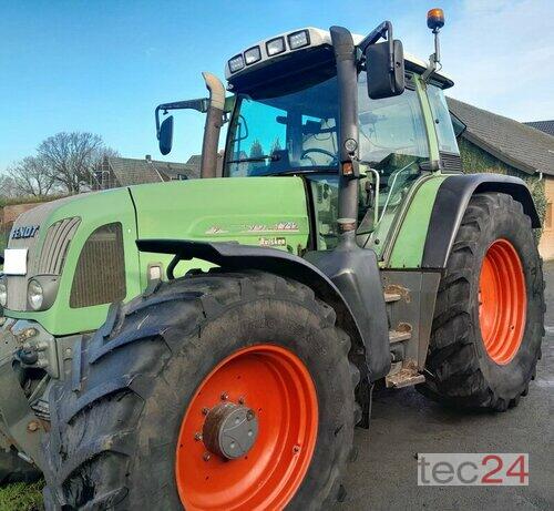 Fendt 712 Anul fabricaţiei 2000 Tracţiune integrală 4WD