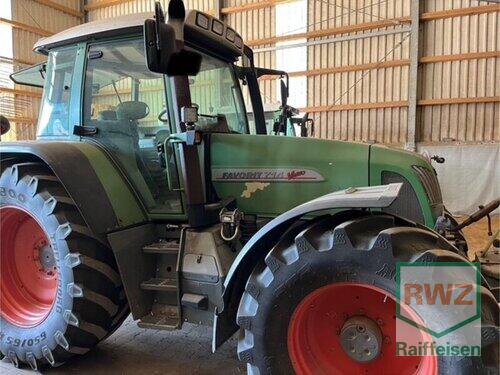 FENDT 714 Godina proizvodnje 2003 Pogon na 4 kotača