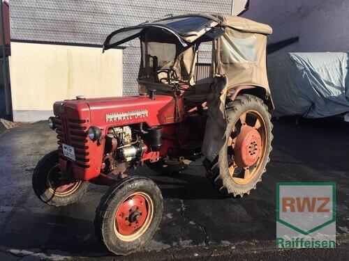 Oldtimer - Traktor Case IH - D 324