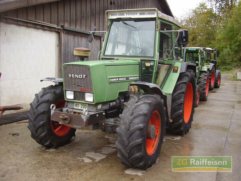 Traktoren: Fendt Farmer 200V