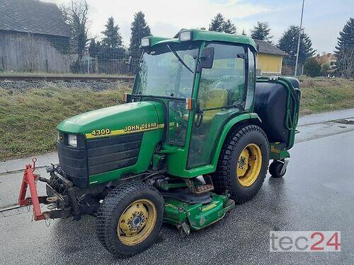 Traktor John Deere - 4300