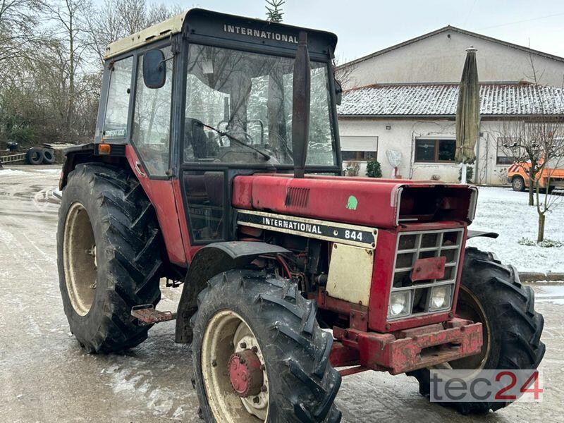 Case IH 844 Allrad mit Druckluft  Traktor gebraucht - Zweifingen 