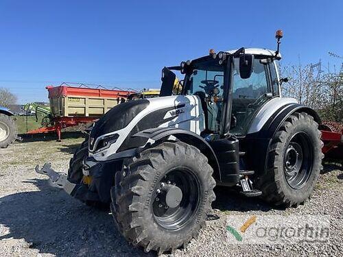 Valtra T215a Baujahr 2023 Allrad