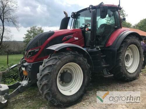 Valtra T 214 Versu Smart Touch Year of Build 2018 4WD