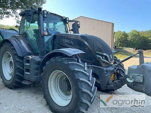 Valtra T235v Rok výroby 2022 Pohon ctyr kol
