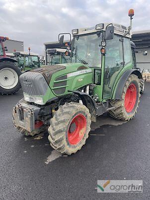 Fendt 210 F Année de construction 2016 A 4 roues motrices