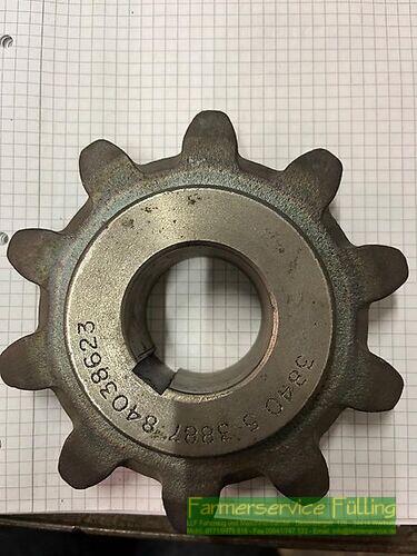New Holland Kettenrad, 84038623 Warburg / Daseburg