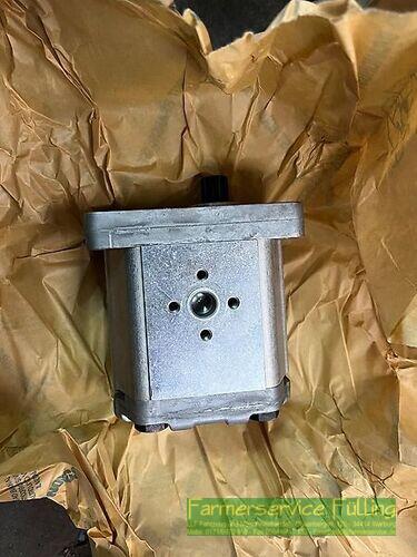 Deutz-Fahr Hydraulikpumpe, 2.4529.820.0