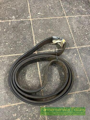 Case IH Keilriemen / Antriebsriemen 84817634 Warburg / Daseburg