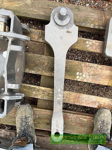 Fendt Piton Fix, Zugzapfen, ZZ-716