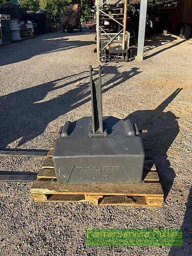 Fendt Original Frontgewicht, 1250 Kg Warburg / Daseburg