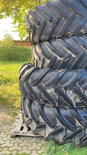 Michelin 650/65r34 + 710/75r42 Anul fabricaţiei 2019 Wittingen