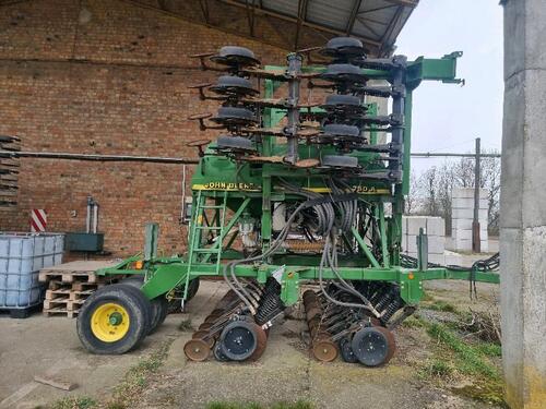 John Deere 750a Рік виробництва 2003 Straupitz