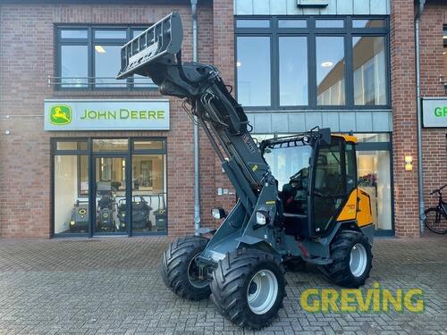 Giant V5003