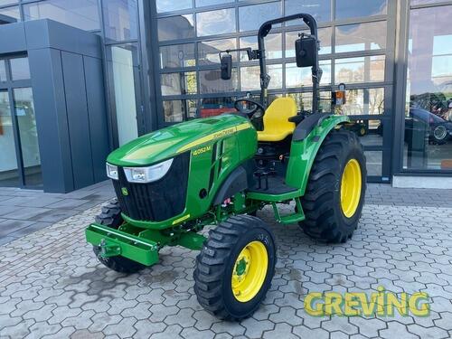 John Deere 4052M