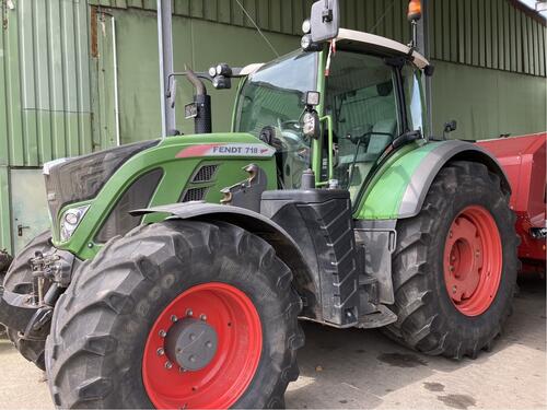 Fendt 718 Vario Profi Plus Frontlastare Årsmodell 2016