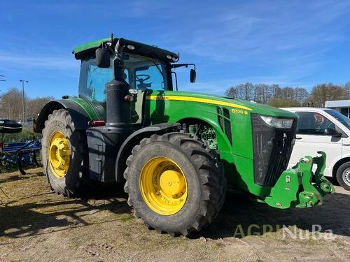 John Deere 8320R Rok produkcji 2017 Prenzlau