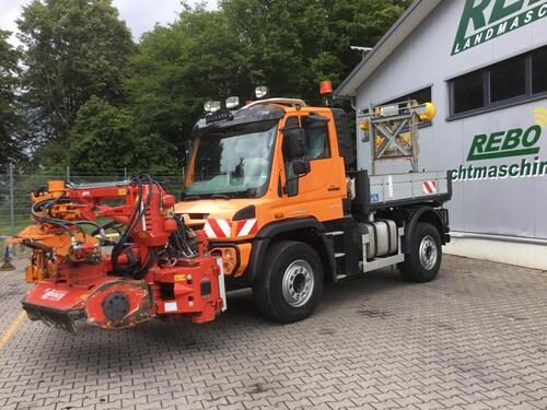 Mercedes-Benz - UNIMOG U 527