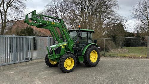 John Deere 5075e Stufe V Εμπρόσθιο σύστημα φόρτωσης Έτος κατασκευής 2022