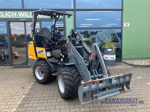 Giant G2300 Hd Anul fabricaţiei 2023 Jever