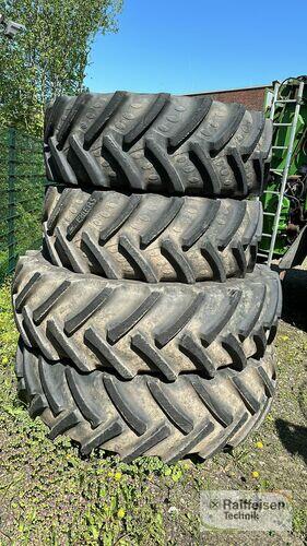 BKT 1 Satz 520/70 R34 + 520/85 R46