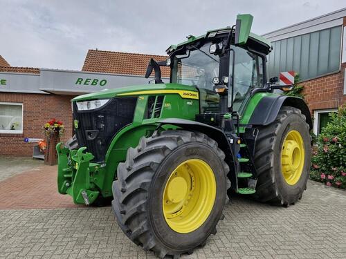 John Deere Traktor 7r330 Année de construction 2023 A 4 roues motrices