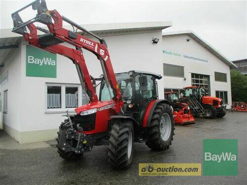 Massey Ferguson 4708 M Essential #767 Frontlader Baujahr 2021