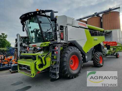 Claas Lexion 6800 Year of Build 2020 Lage