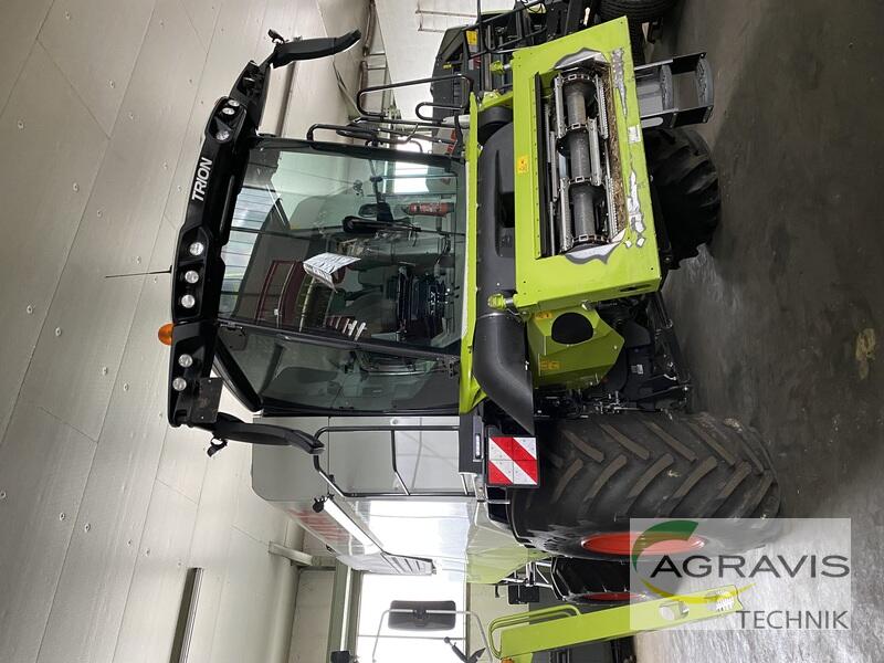 Claas - TRION 750 1