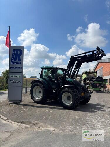 Valtra N 134 HiTech5 Voorlader Bouwjaar 2016