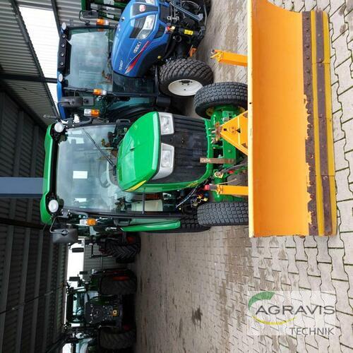 John Deere 3045R