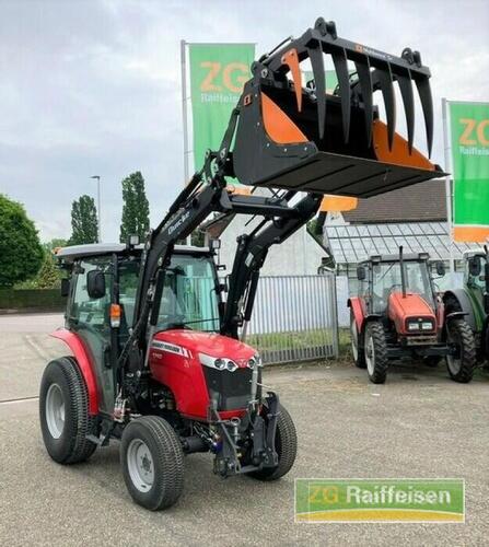 Massey Ferguson MF 1740 caricatore anteriore anno di costruzione 2017