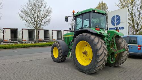 John Deere 7710 Anul fabricaţiei 1998 Tracţiune integrală 4WD