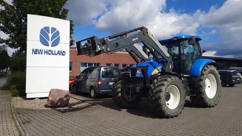 New Holland T 6070 Încărcător frontal Anul fabricaţiei 2012