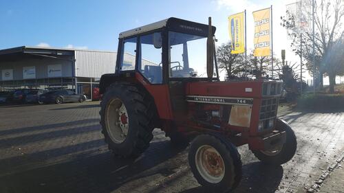 Case IH 744 Рік виробництва 1977 Hamburg