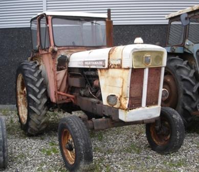 Oldtimer - Traktor David Brown - 1200