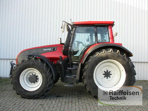 Tractor Valtra - T182 Direct