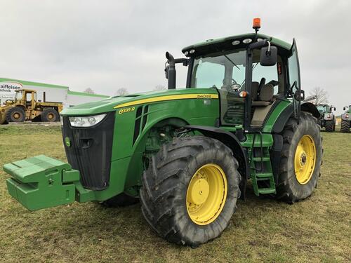 Traktor John Deere - 8335 R