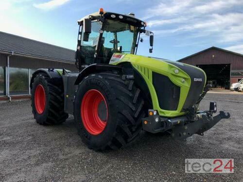 Tractor Claas - XERION 4000