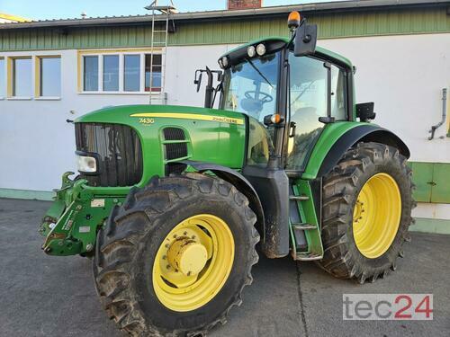 John Deere 7430 Rok výroby 2010 Pohon ctyr kol