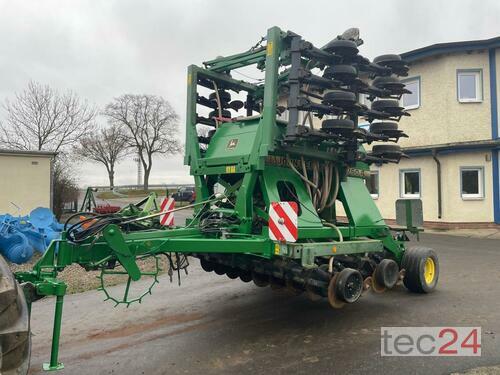 John Deere 750a 6m Año de fabricación 2002 Pragsdorf