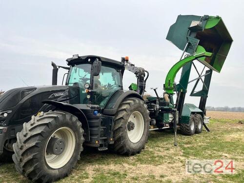 Valtra S394 Mit Hacker Axsel Ax9045 Έτος κατασκευής 2021 Κίνηση σε όλους τους τροχούς